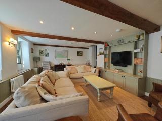 3 Bed in Burton Bradstock oc-c33542 - 0