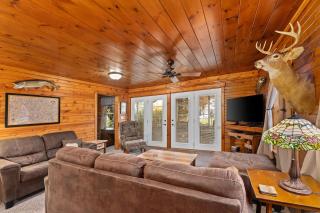 Red Arbor Retreat in Arbor Vitae WI - 5