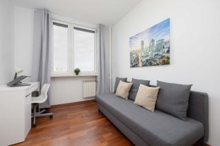 Family Apartment with Homely Atmosphere and Excellent for Remote Working by Noclegi Renters - 8