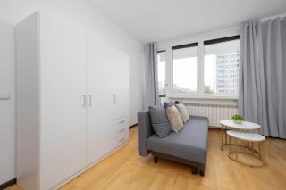 Family Apartment with Homely Atmosphere and Excellent for Remote Working by Noclegi Renters - 5