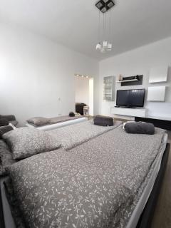 Lend Grand Apartment - 8