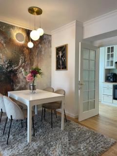 Premium Central Apartment - 2