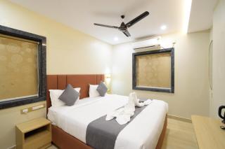 Mio Hotels Madhapur - 7