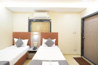 Mio Hotels Madhapur - 2