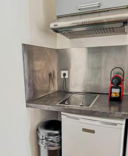 Les Saints Nico à 5 min Port, Gare & Centre - 2