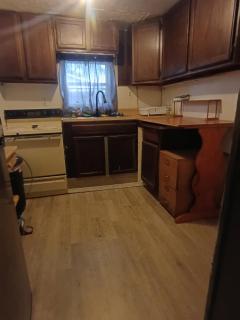 Cozy Cabin Getaway Close to Town - 9