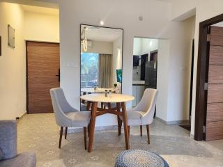 The Harmony - 1BHK Retreat - Pool, Parking, 5min to Candolim Beach, North Goa - 8
