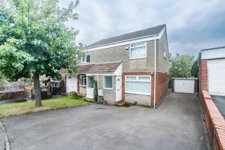 Classy 3 Bedroom Home for 6 Near Tividale, Oldbury-Ample Parking and WiFi, Exclusive Offers Book Quickly! - 3