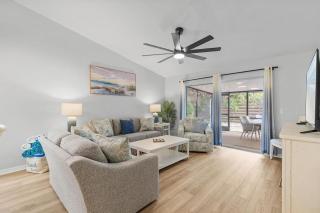 Tranquil Tides Beach House - 0