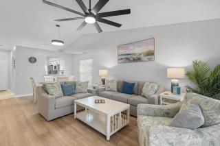 Tranquil Tides Beach House - 6