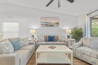 Tranquil Tides Beach House - 5