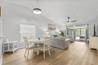 Tranquil Tides Beach House - 2