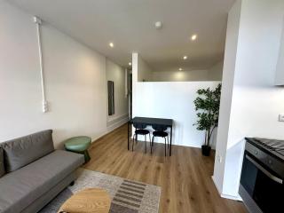 Your Base Porto s Art District Apt 13 - 9