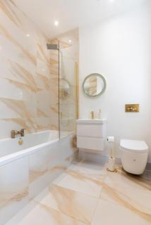 Flat 5 - 2BR Private parking - 3