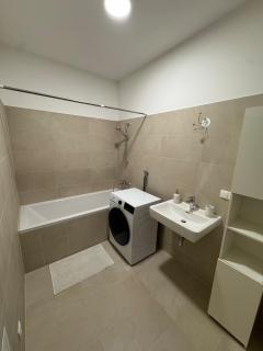 Luxury 2BR Penthouse #1! Big Terrace! Garage! - 6