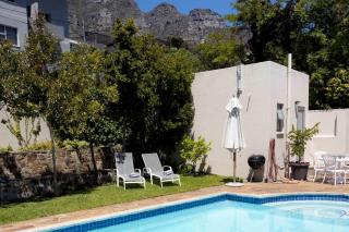 Echo contemporary garden apartment in Camps Bay - 8