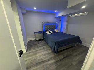 Hearth & Home Spacious Suite - 9