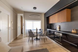 Charming & Luxurious Suite Garibaldi BIG - Fully equipped & renovated - Old Town - 7