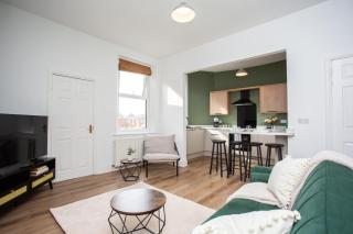 Jackson Street Wi-fi Parking Vacant Nest - 6