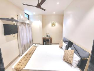 Happy Villa Regency - 3