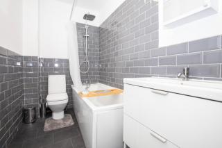 Ideal Townhouse Free Parking - Games Room - 5