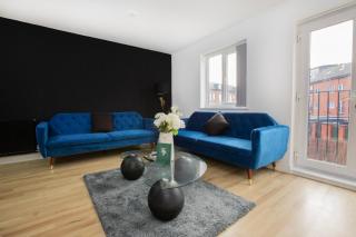 Ideal Townhouse Free Parking - Games Room - 2