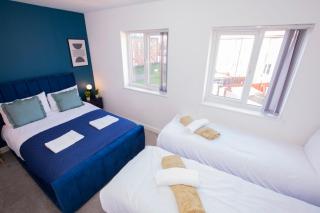 Ideal Townhouse Free Parking - Games Room - 8