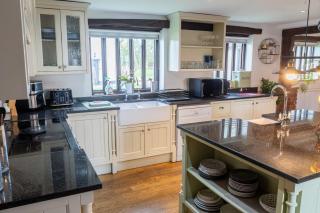 3 Bed Country House with Pool and Sauna - 8