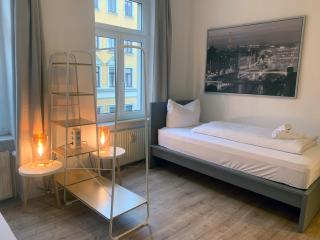 6 Betten am Bahnhof der Kulturhauptstadt 2025 - 7