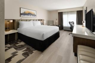 Crowne Plaza Nashville Airport by IHG - 7