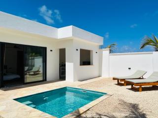 U Paradisu Villas- 2 private pool villas - 5