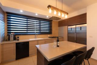 O&O Group - Huge Villa With Jacuzzi By The Beach - 6