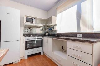 Aconchegante Apto a 200 metros da Praia de Bombas - 3