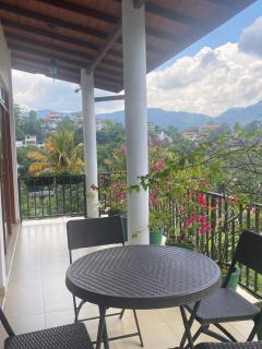 Homely Hills Guesthouse Kandy - 3