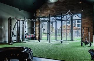 IRIE Living Brand New Lux 2BR Min Grand Park - 5