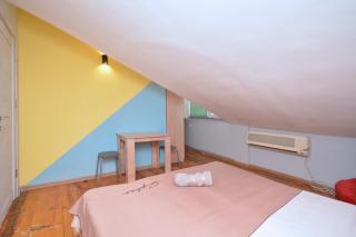 Yerevan Rooms Guest House - 8