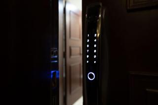 شقة فندقية كورنيش النيل معادي Tawor Risdont Apartment at Nile Maadi - 4