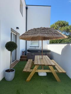 Beachfront Duplex House with Jacuzzi - 7