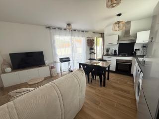 Beachfront Duplex House with Jacuzzi - 5