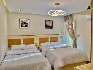 Ultra Luxurious 2BR 3BR in Gated Compound - 6