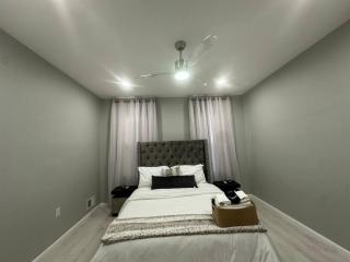 3 Large Bedrooms Luxe Artistic Art Vibe - 6