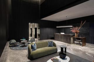 Family Suite 2 Bedroom in the central CBD with Pool Gym Sauna - 3