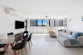 40 Surf Parade Broadbeach - 8