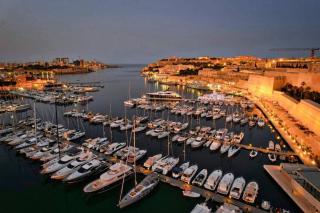 Unique Yacht Stay Near Historic Valletta - 4