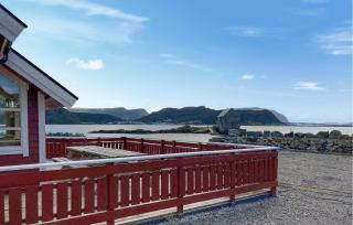 4 Bedroom Lovely Home In Leinøya - 9