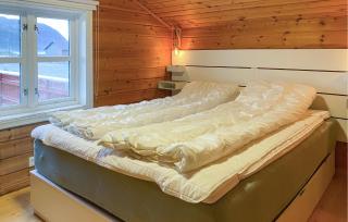 4 Bedroom Lovely Home In Leinøya - 2