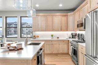 All Seasons, a Ski-To-Shore Chalet at Deer Valley - Cranmer - 1