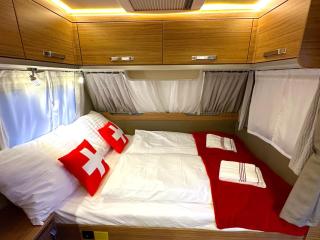 SwissHut Idyllic Farm Stay - 3