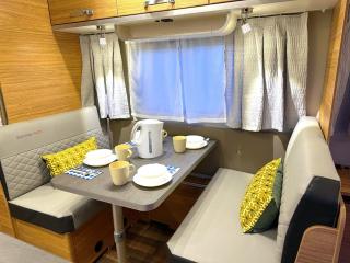 SwissHut Idyllic Farm Stay - 3