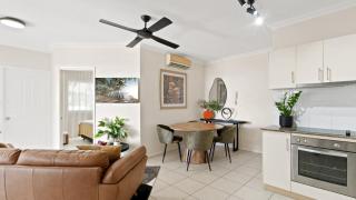 Sundown on Grafton St - 7